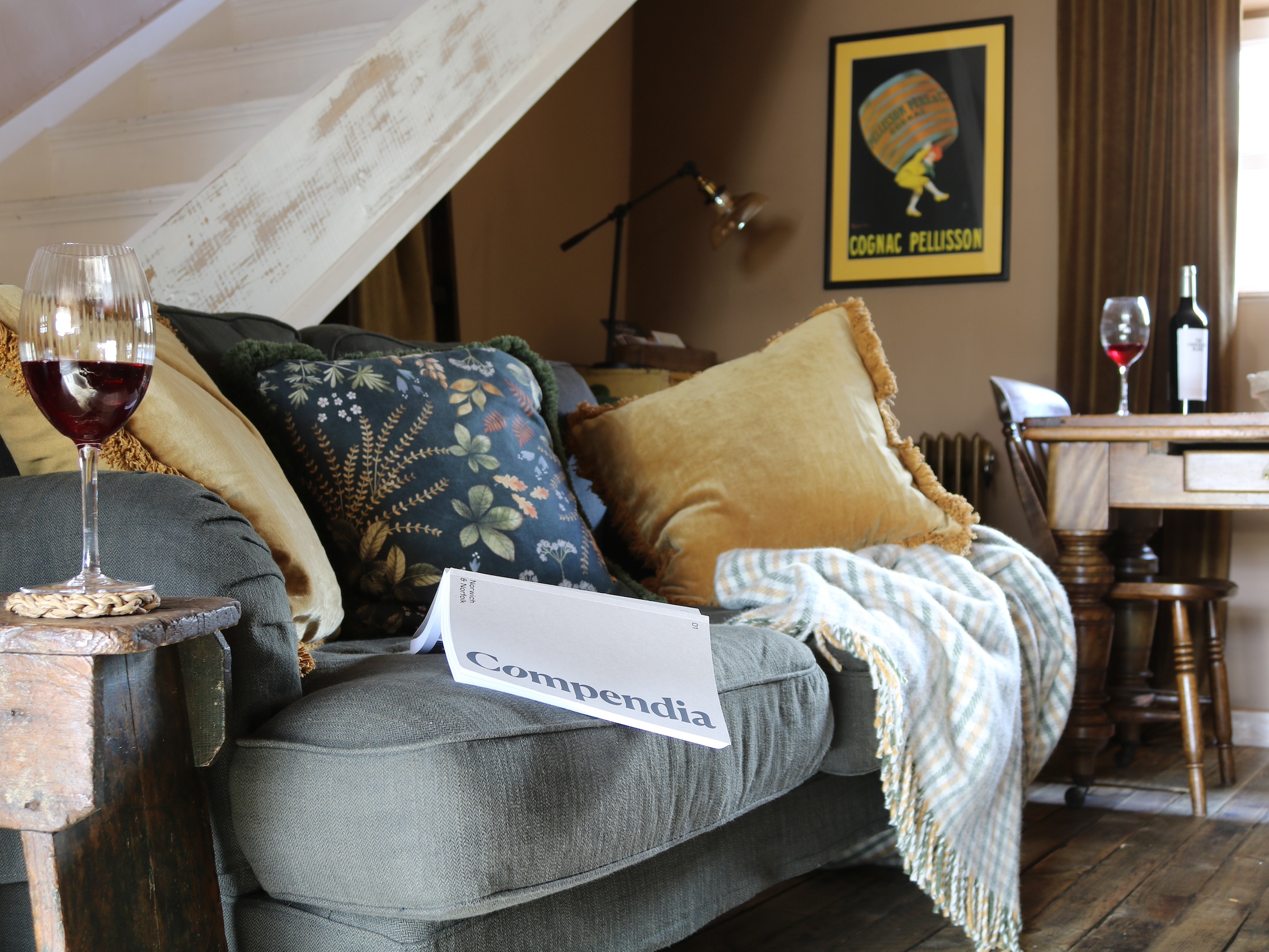 Lounge 10